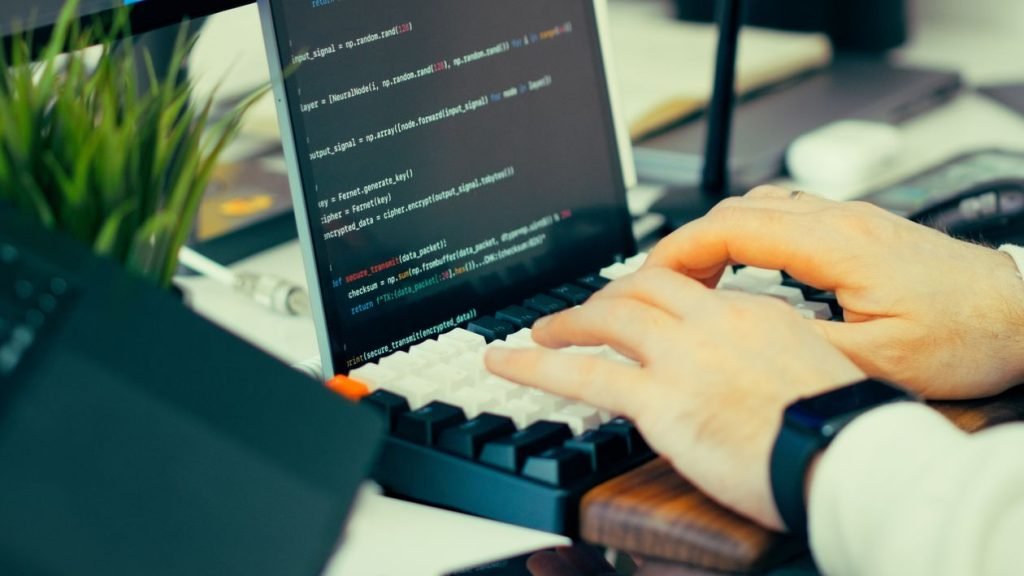 What Technologies Are Included in Java Full Stack Development?